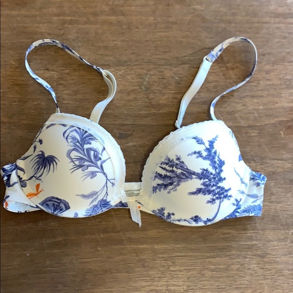 GAP Other - GAP favorite uplift bra 32A